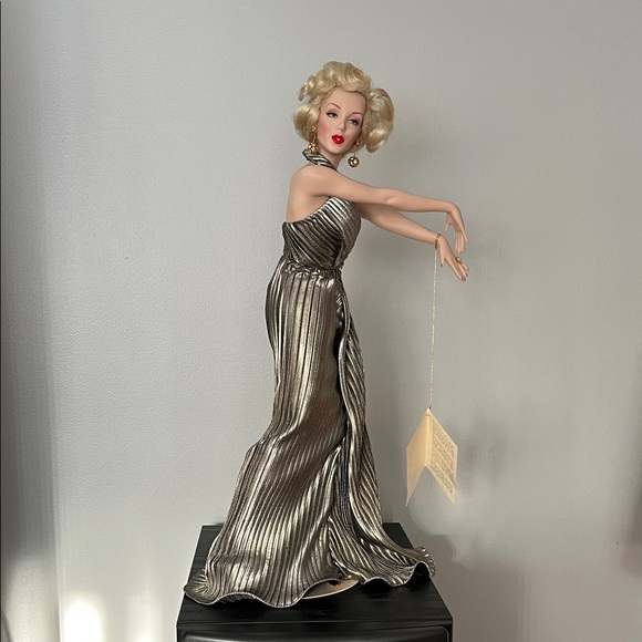 Franklin Mint Elegant Silver Figurine